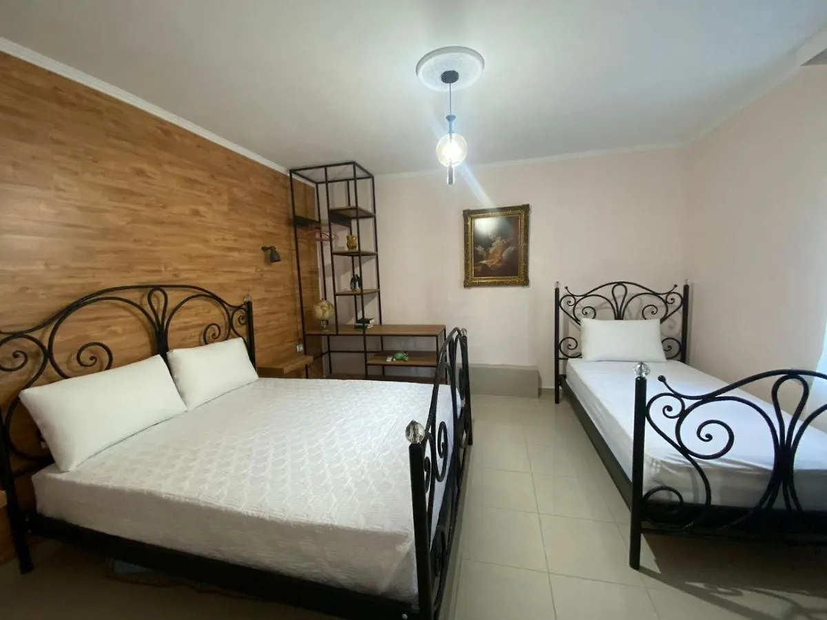 Martin Villa Gjirokastër 0*,