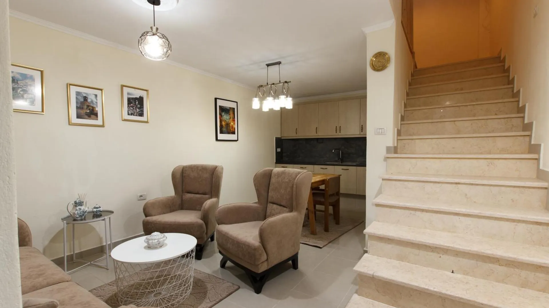 Martin Villa Gjirokastër