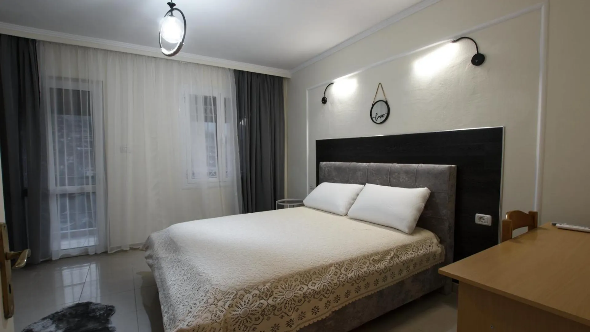 Martin Villa Gjirokastër