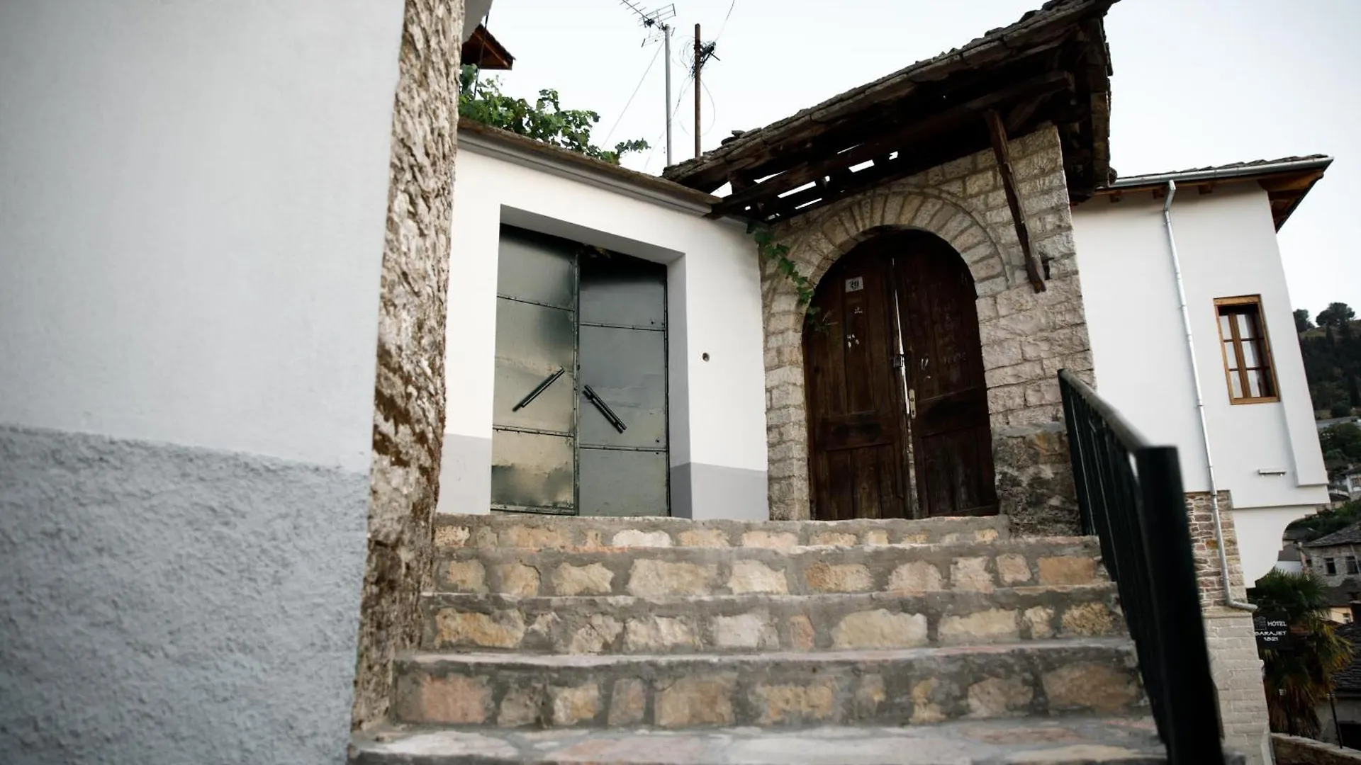 Martin Villa Gjirokastër